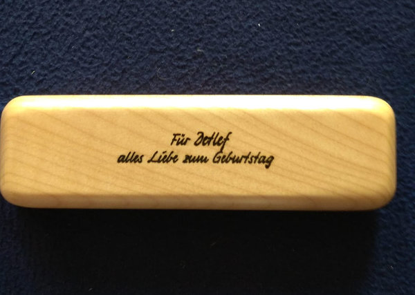 Schatulle aus Ahornholz beschriftet für ein oder zwei Schreibgeräte